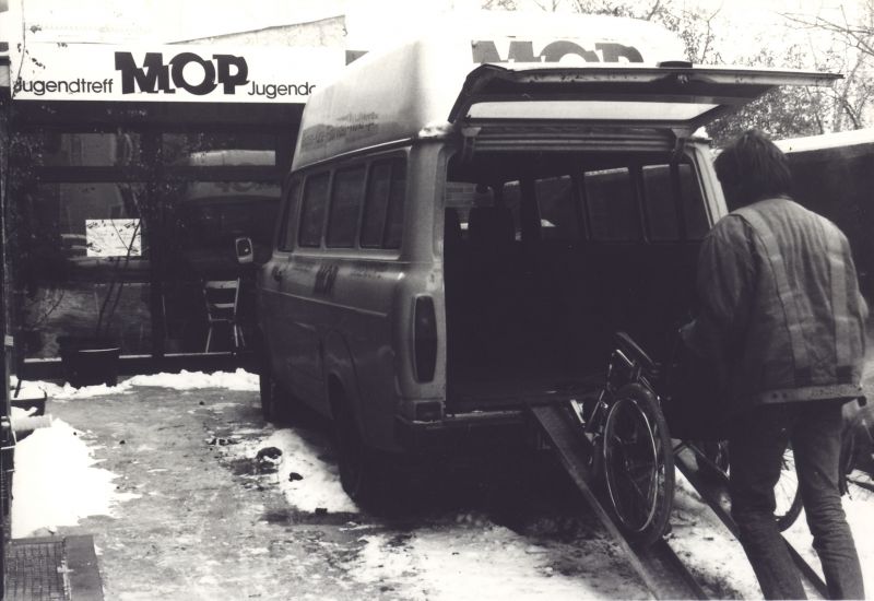 Datei:MOP Bus.jpg